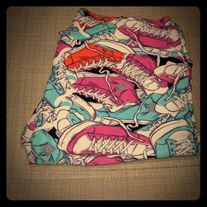 Lularoe TC Leggings - shoe print